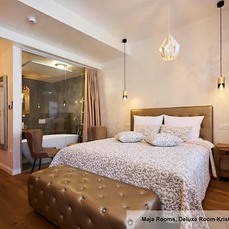 Hisa Ancka, Boutique & Maja 4*