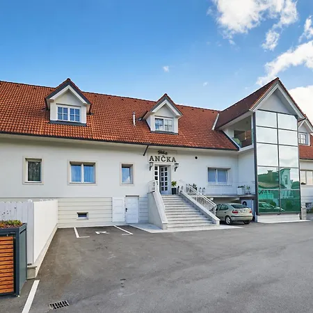 Hisa Ancka, Boutique & Maja Отель 4*
