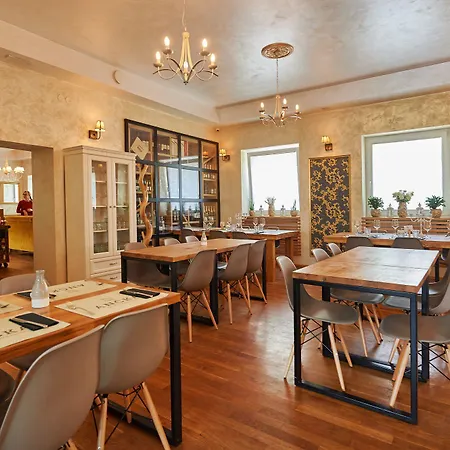 Hisa Ancka, Boutique & Maja מלון