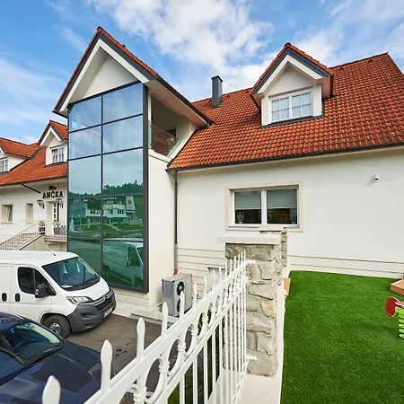 Hisa Ancka, Boutique & Maja 4*