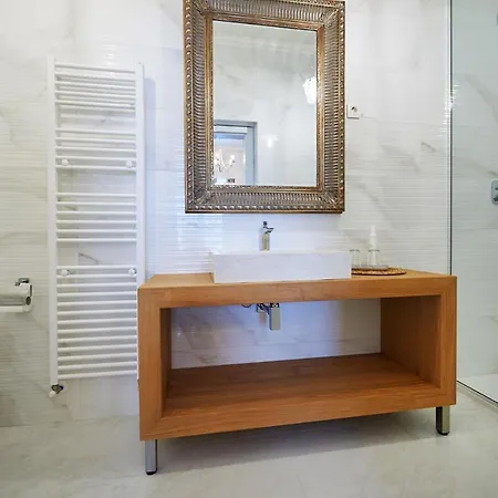 Hisa Ancka, Boutique & Maja 4*
