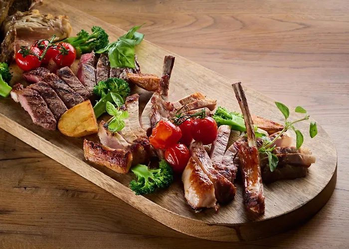 Hisa Ancka, Boutique & Maja