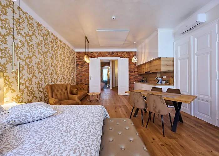 Hisa Ancka, Boutique & Maja Hotel