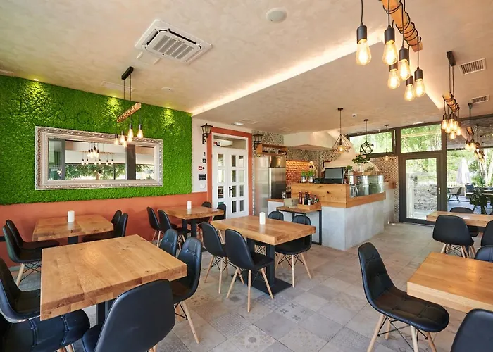 Hisa Ancka, Boutique & Maja Hotell Slovenj Gradec